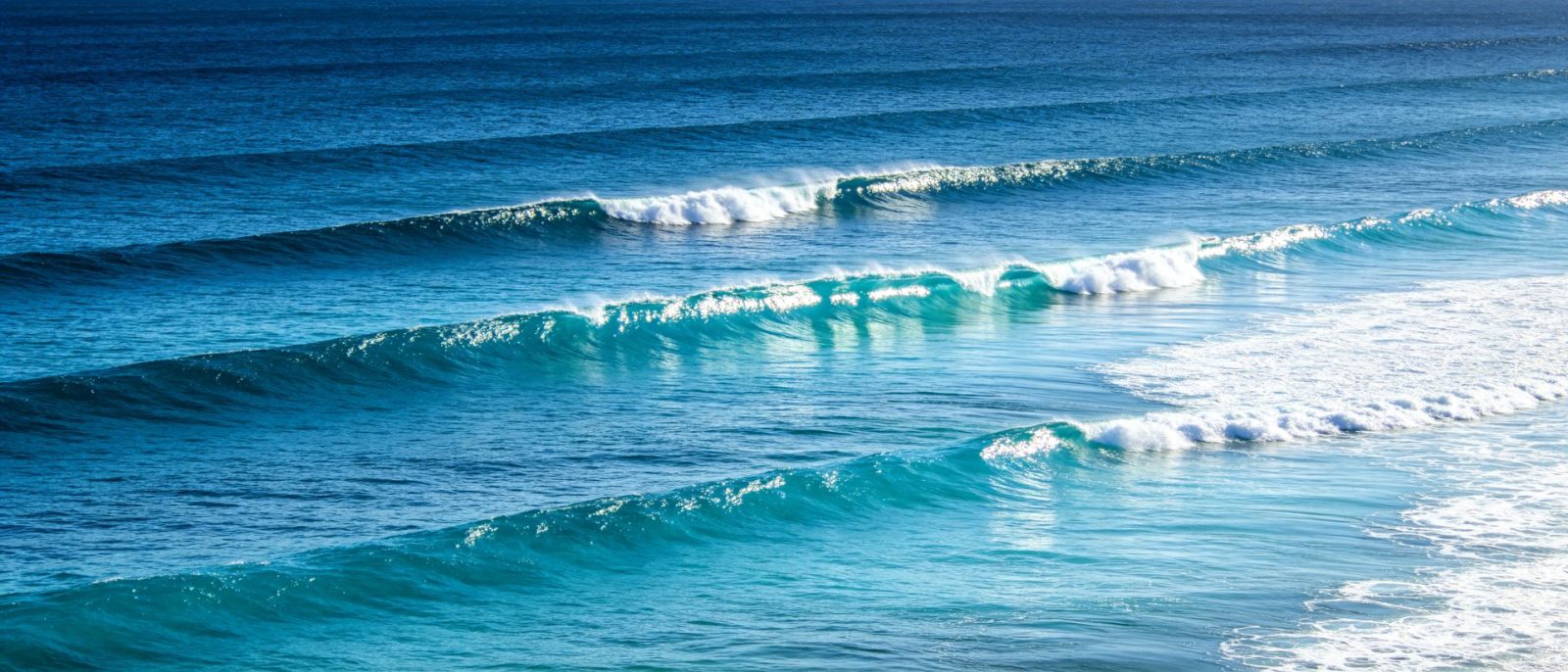深海浪涌高清壁纸预览