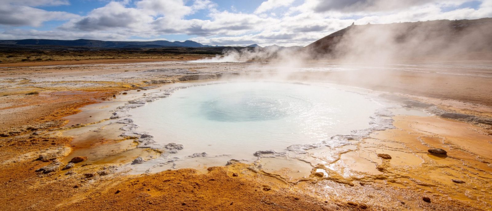 火山温泉高清壁纸预览