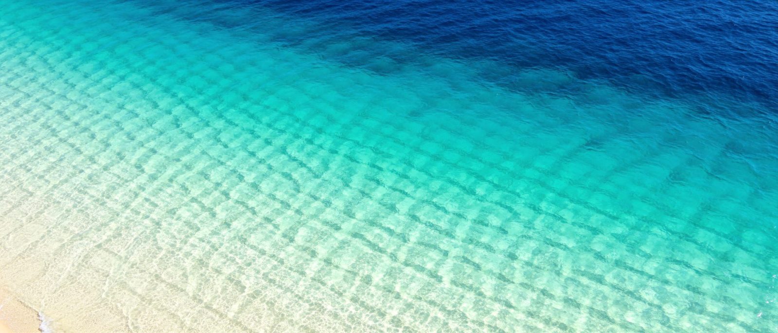 碧波深浅高清壁纸预览