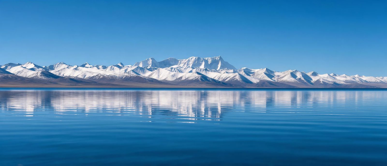 高原圣湖雪峰高清壁纸预览